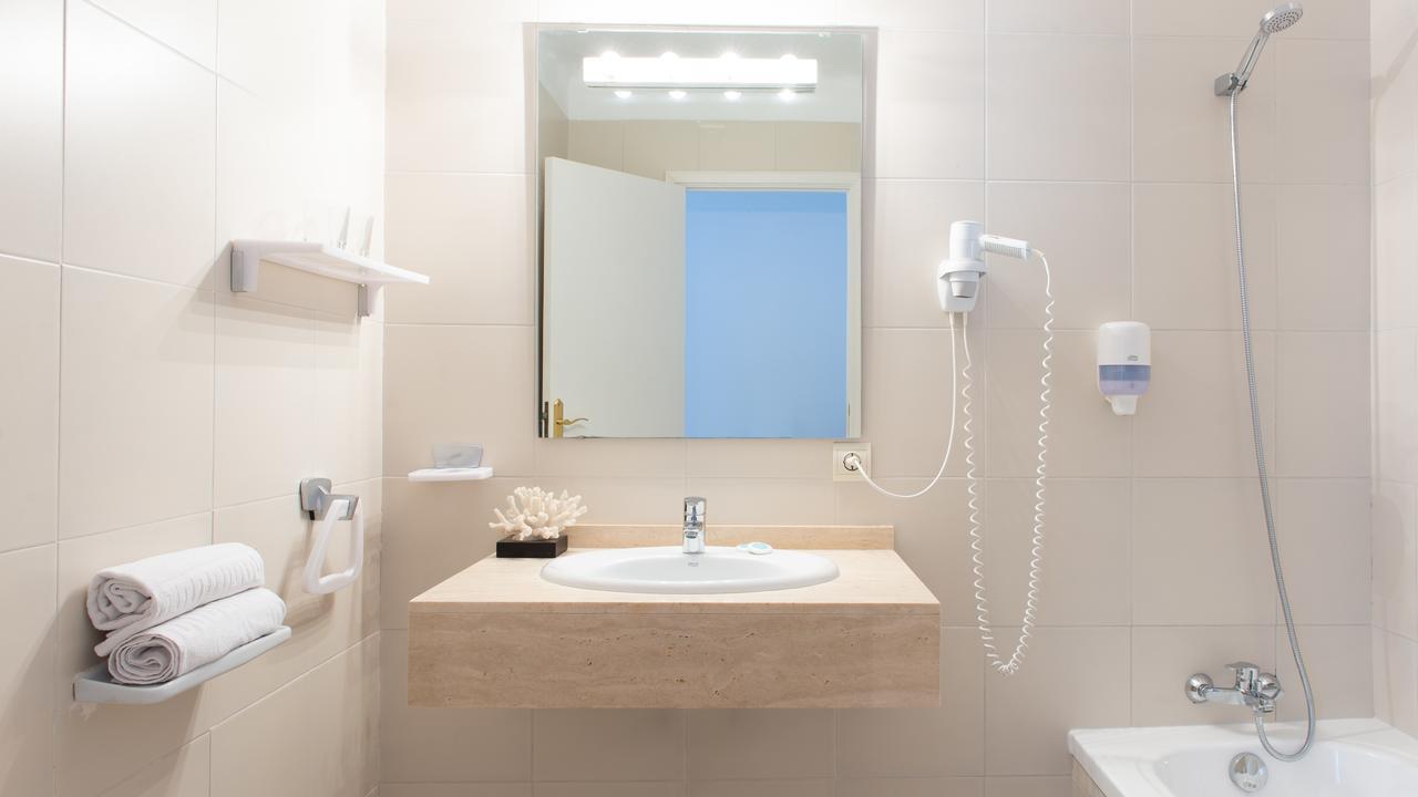 Lemar Apartments Colonia de Sant Jordi Exteriör bild