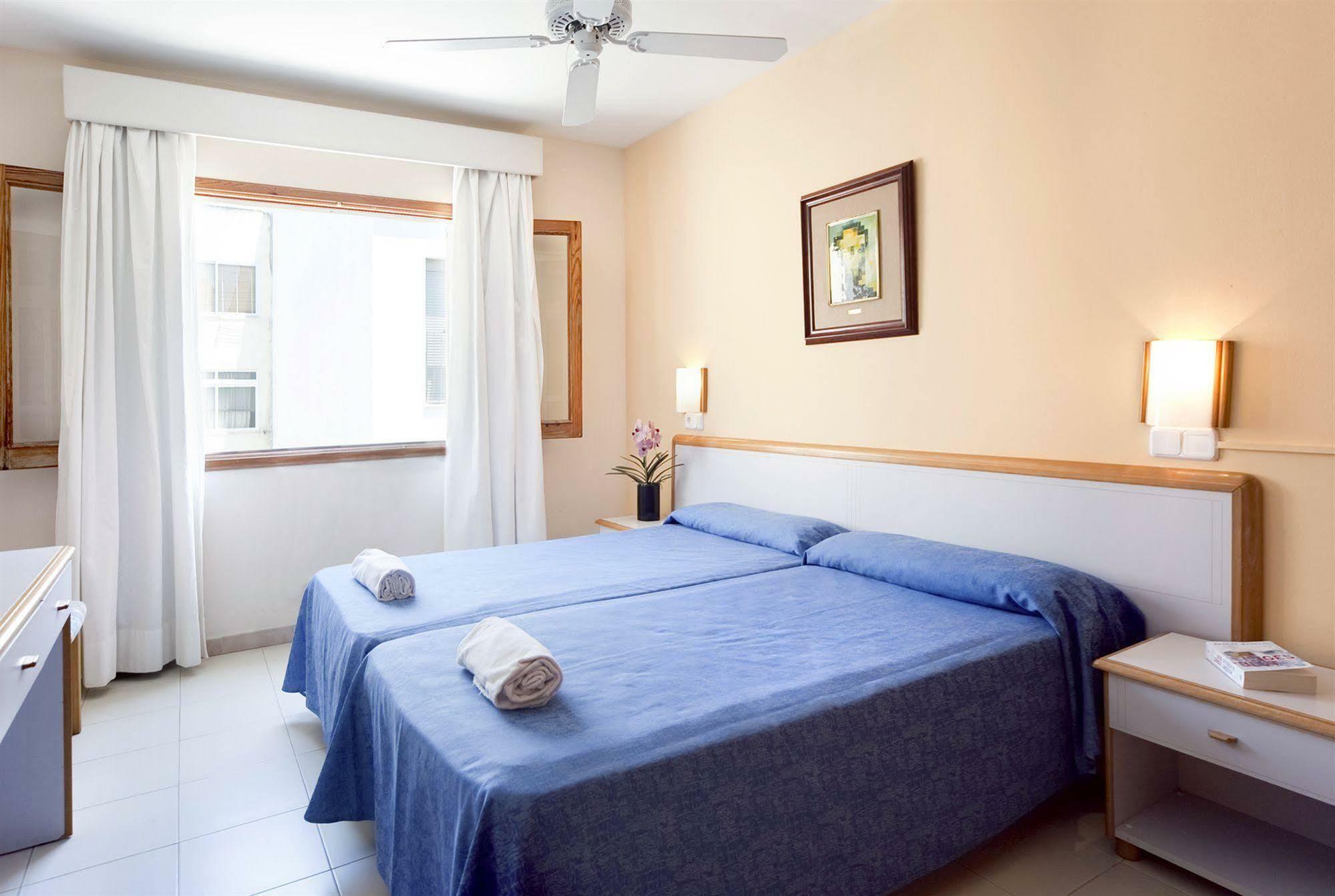 Lemar Apartments Colonia de Sant Jordi Exteriör bild