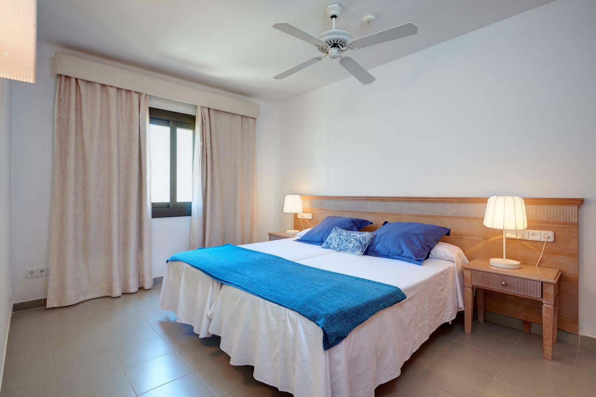 Lemar Apartments Colonia de Sant Jordi Exteriör bild